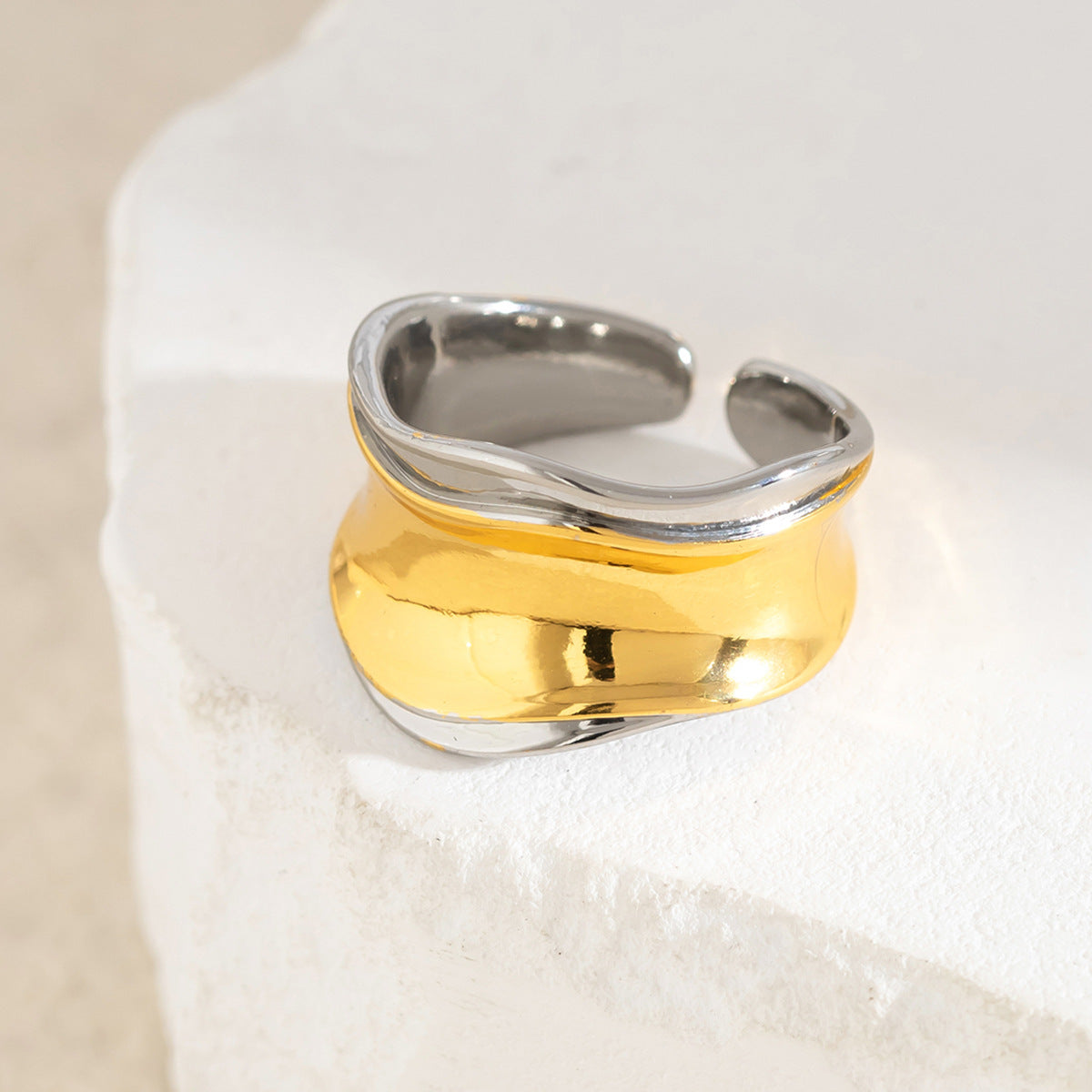 Retro Irregular Exaggerated Concave and Convex Ripple Ring Rings Simple Personalized Alloy Handpiece